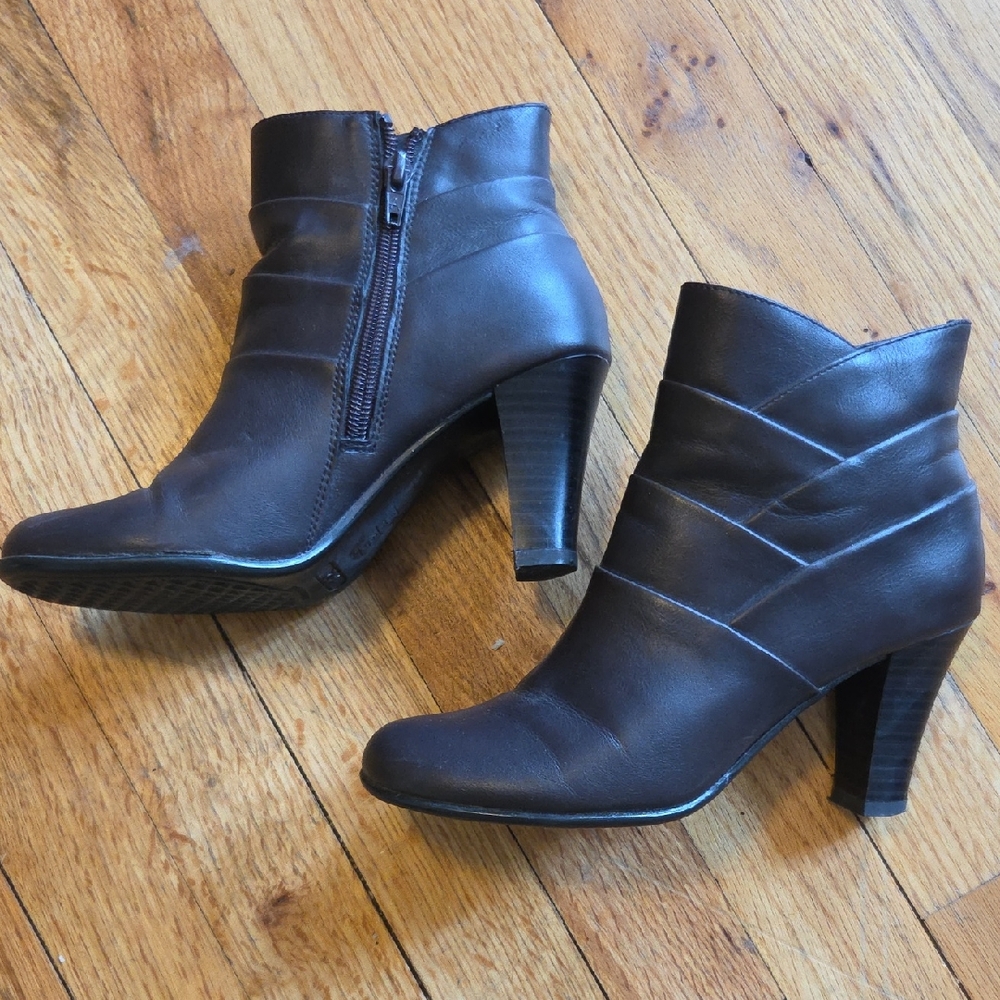 Aerosoles Espresso Brown Booties